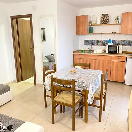 Apartmani Nede Trogir Buitenkant foto